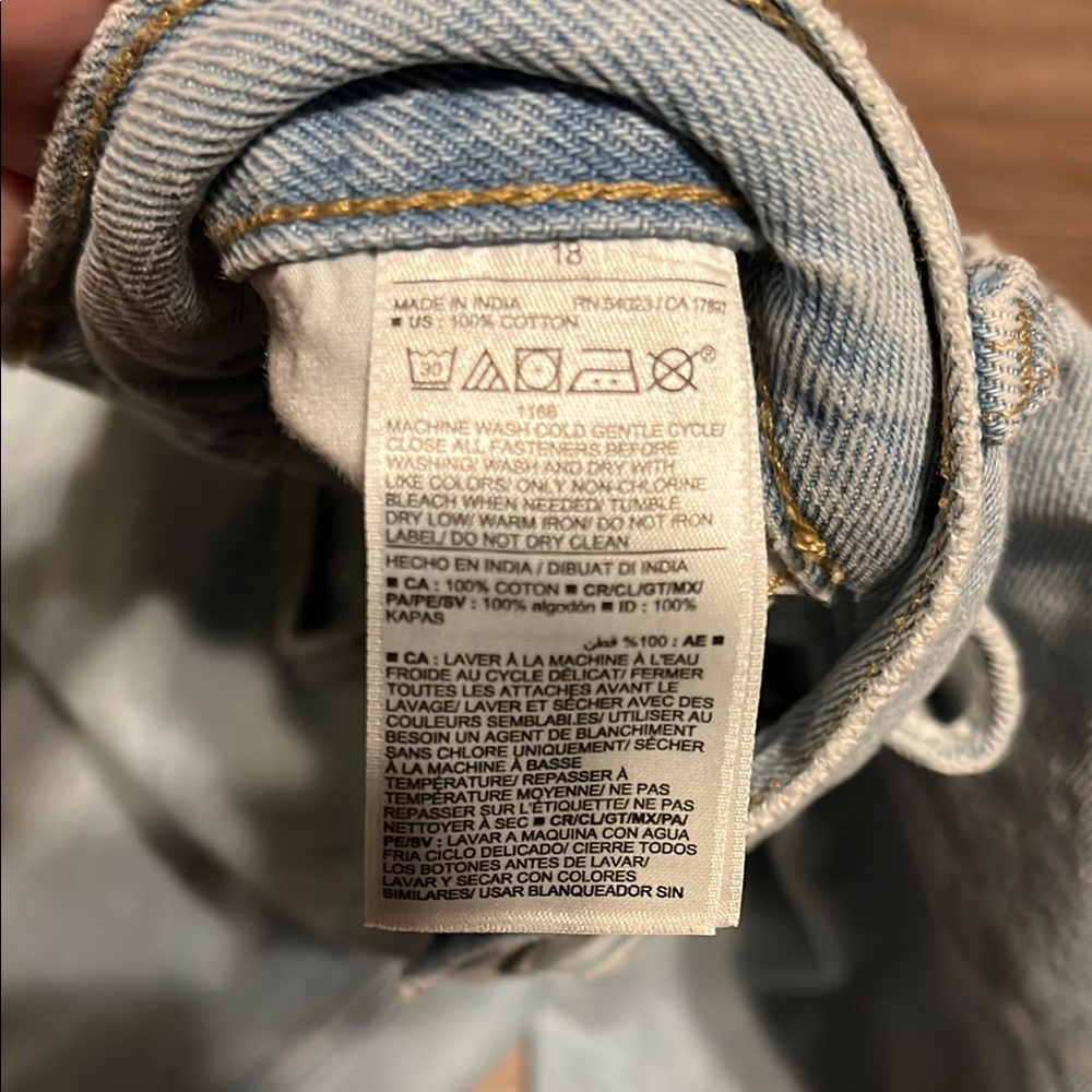 NWOT Old Navy Light Blue Jeans High-Rise Slouchy Taper - Picture 3 of 6